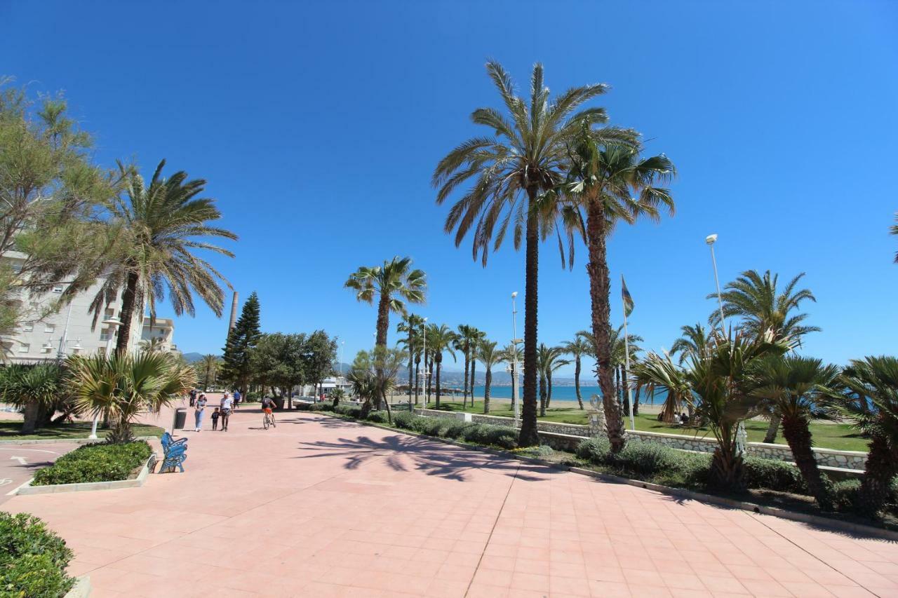 Playa De La Misericordia Malaga Bagian luar foto